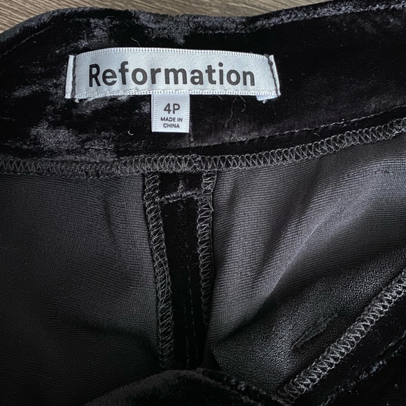 Reformation Velvet Black Wide leg Trousers Size 4P - Picture 9 of 12